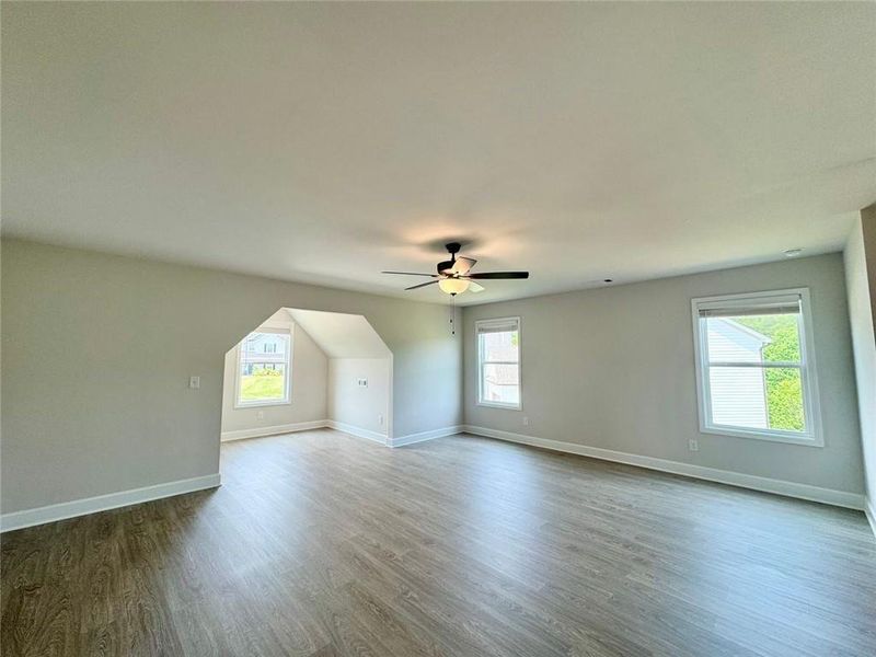 Spacious, unfurnished interior of a new home in , Lula (Image 20).