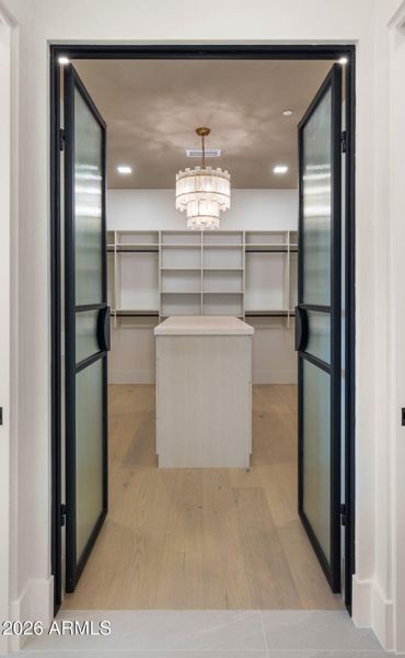 119-web-or-mls-Primary Bedroom13