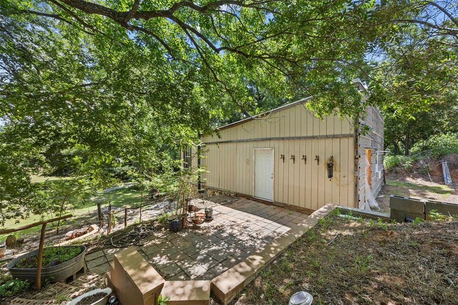 Front exterior of a new home in , Granbury, TX, highlighting curb appeal (Image 11). Front exterior of a new home in , Granbury, TX, highlighting curb appeal (Image 11).