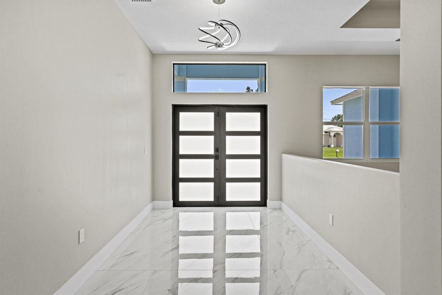 Spacious, unfurnished interior of a new home in , Port St. Lucie (Image 26).