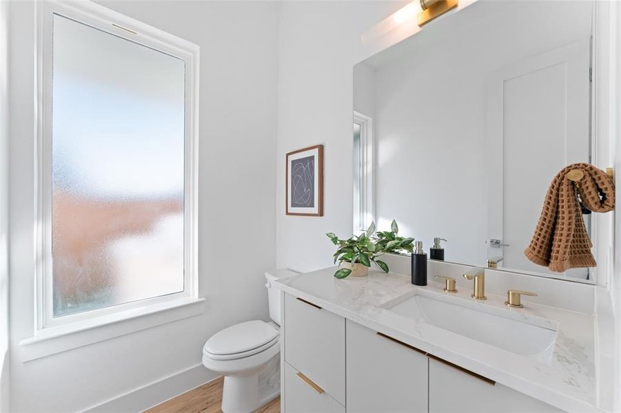 Furnished interior view inside a new home in , Dallas (Image 5).