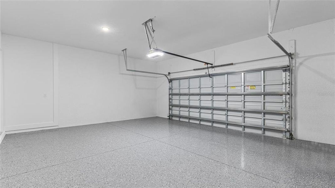 Spacious, unfurnished interior of a new home in Cresswind Lakewood Ranch, Lakewood Ranch (Image 26).