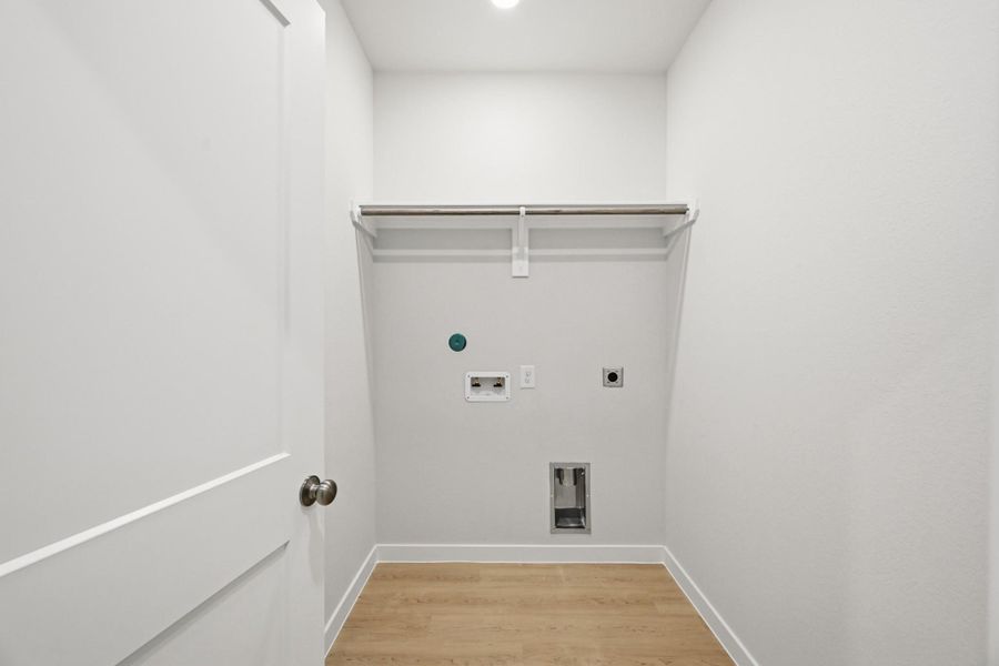 Spacious, unfurnished interior of a new home in Maple Woods, Hockley (Image 28).