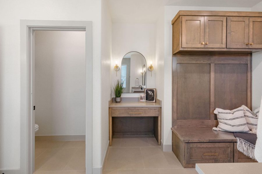 Furnished interior view inside a new home in , Bryan (Image 15).