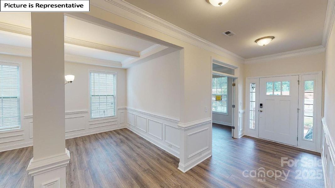 Spacious, unfurnished interior of a new home in Sylvan Creek, Denver (Image 38).