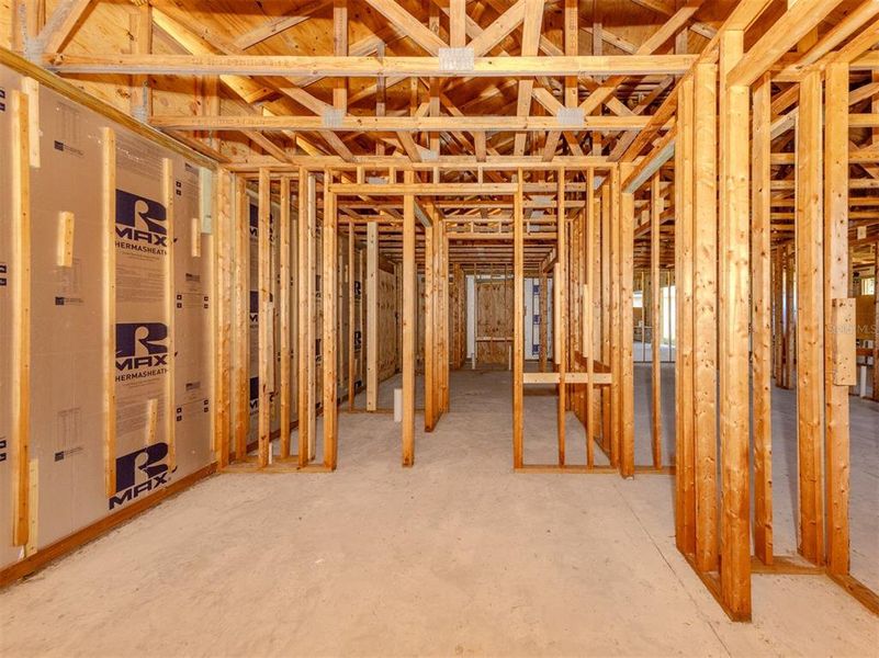 Spacious, unfurnished interior of a new home in , North Port (Image 17).