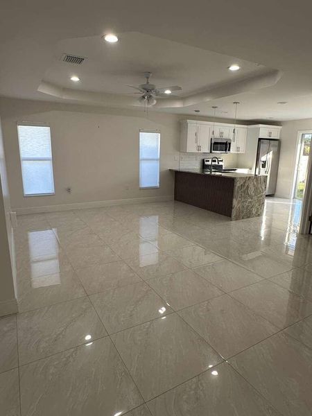 Spacious, unfurnished interior of a new home in , West Palm Beach (Image 34). Spacious, unfurnished interior of a new home in , West Palm Beach (Image 34).