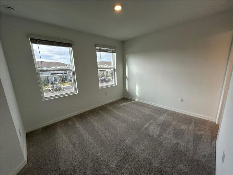 Spacious, unfurnished interior of a new home in , Palmetto (Image 17).