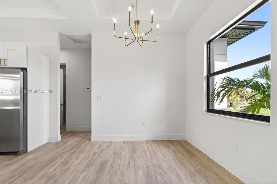 Spacious, unfurnished interior of a new home in , Naples (Image 21).