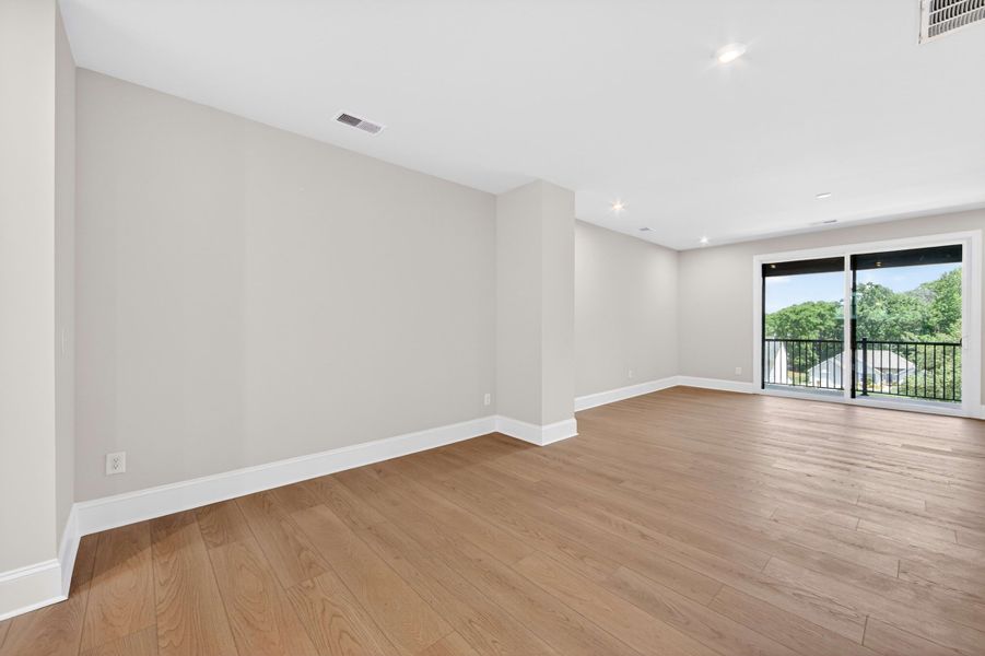 Spacious, unfurnished interior of a new home in Old Town Village, Waxhaw (Image 25). Spacious, unfurnished interior of a new home in Old Town Village, Waxhaw (Image 25).