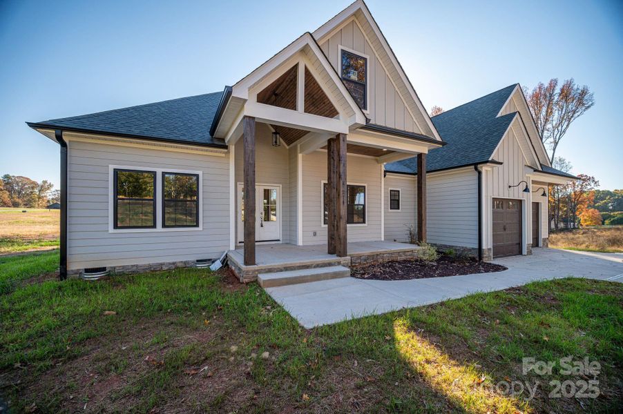 Front Left View Front Left View