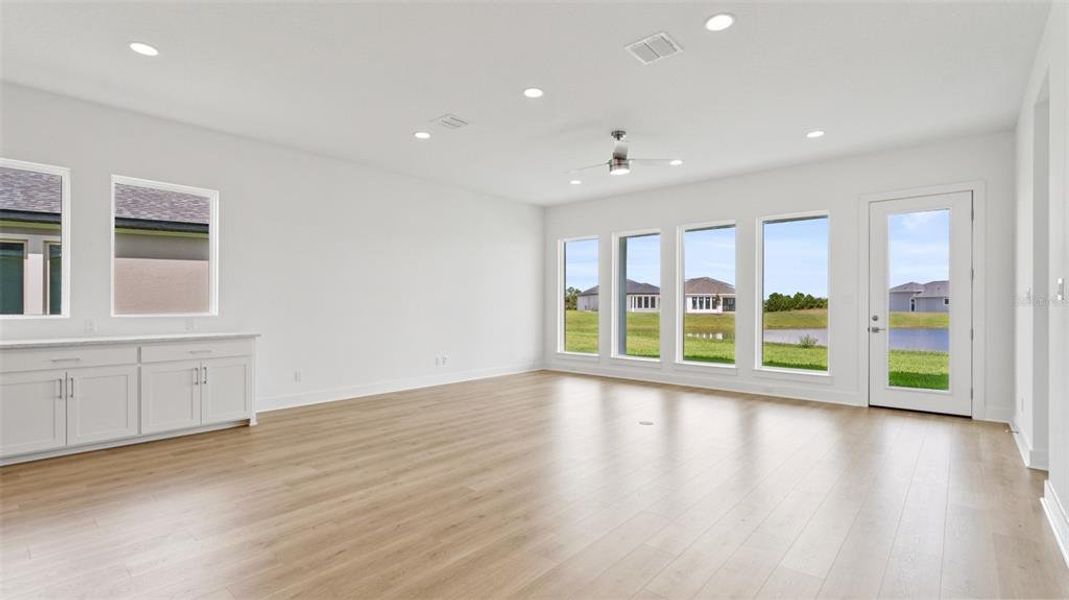 Image 13 of a home in Magnolia Bay 50'. Image 13 of a home in Magnolia Bay 50'.