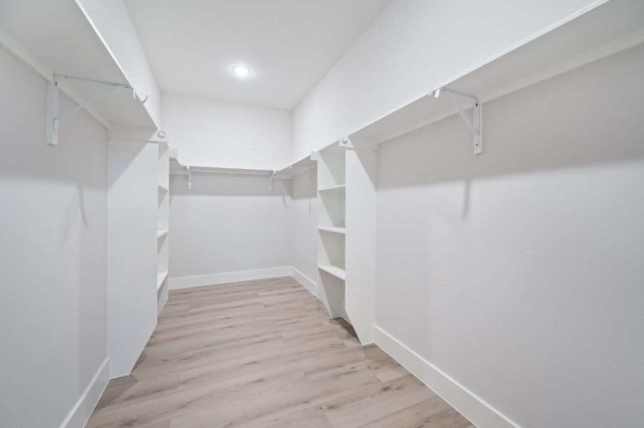 Spacious, unfurnished interior of a new home in Metro Village, Houston (Image 22).