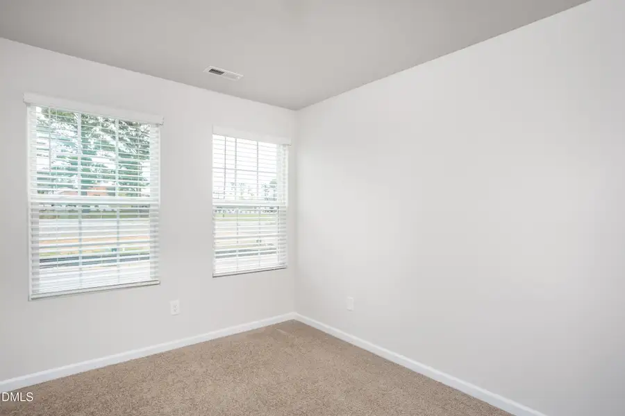 Lot 46015 Lot 46015