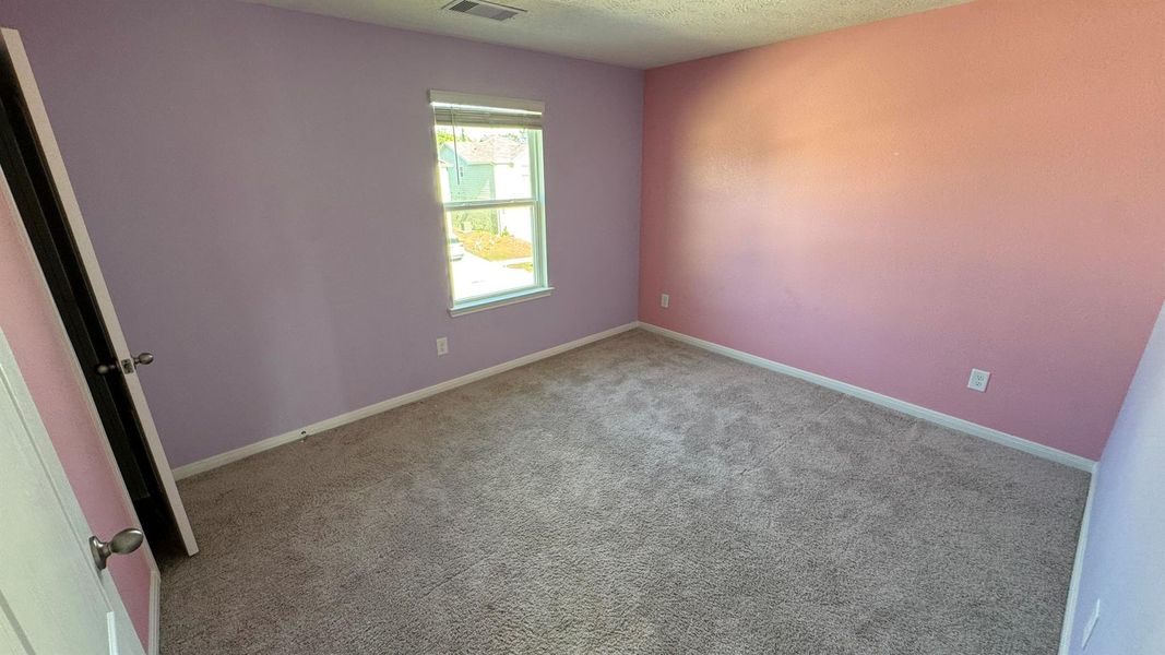 Spacious, unfurnished interior of a new home in , Houston (Image 10).