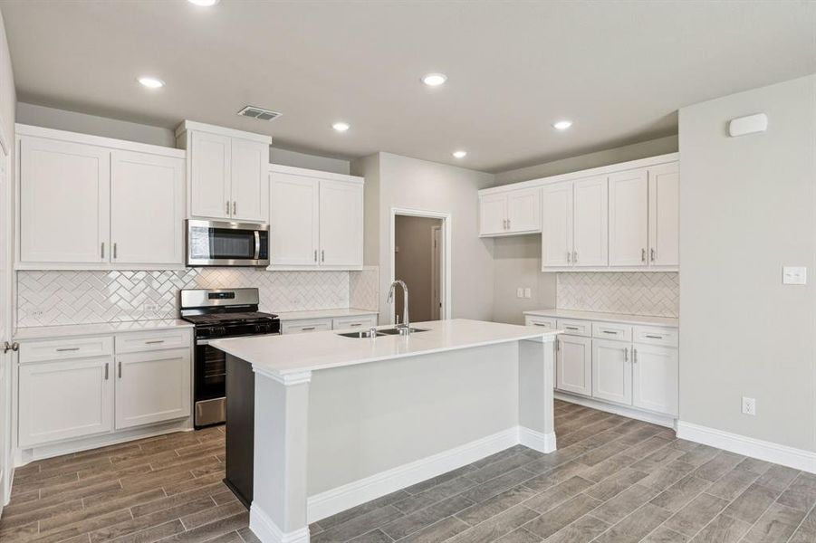 Furnished interior view inside a new home in AnaCapri, Anna (Image 7).