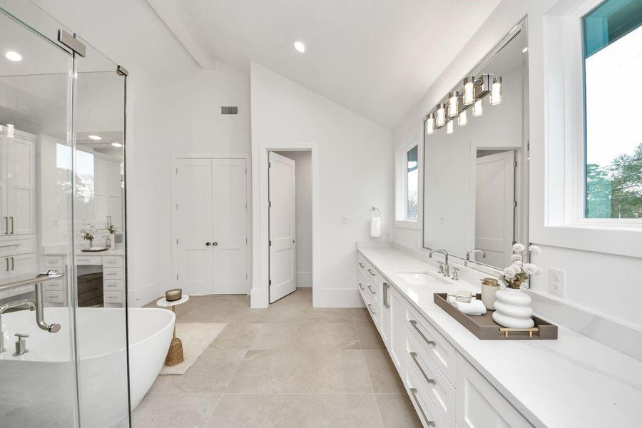 Furnished interior view inside a new home in , Houston (Image 33).