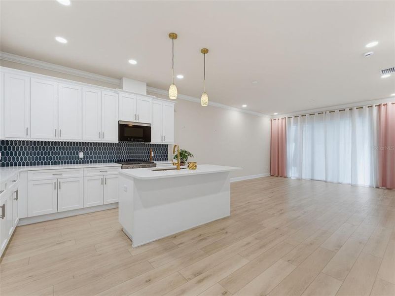 Furnished interior view inside a new home in , Clearwater (Image 8).