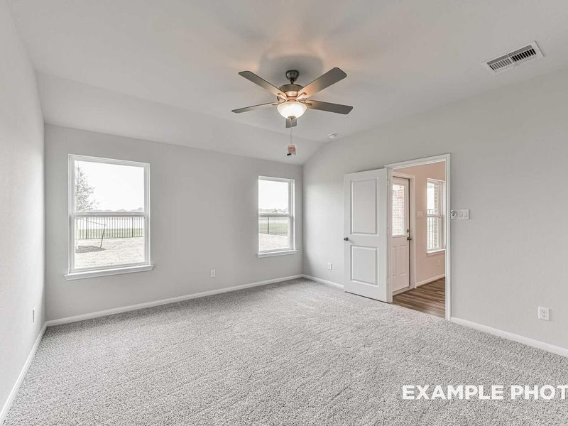 Spacious, unfurnished interior of a new home in River Ranch Meadows, Dayton (Image 16).