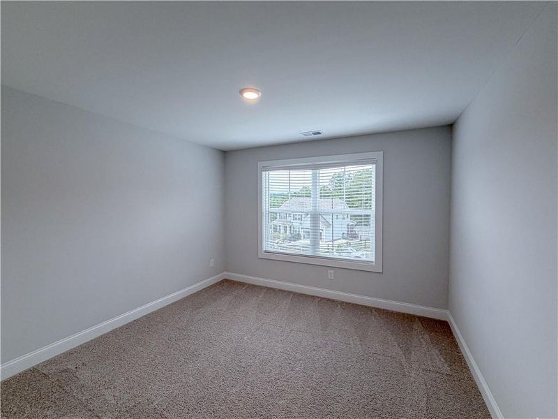 Spacious, unfurnished interior of a new home in , Dallas (Image 36).