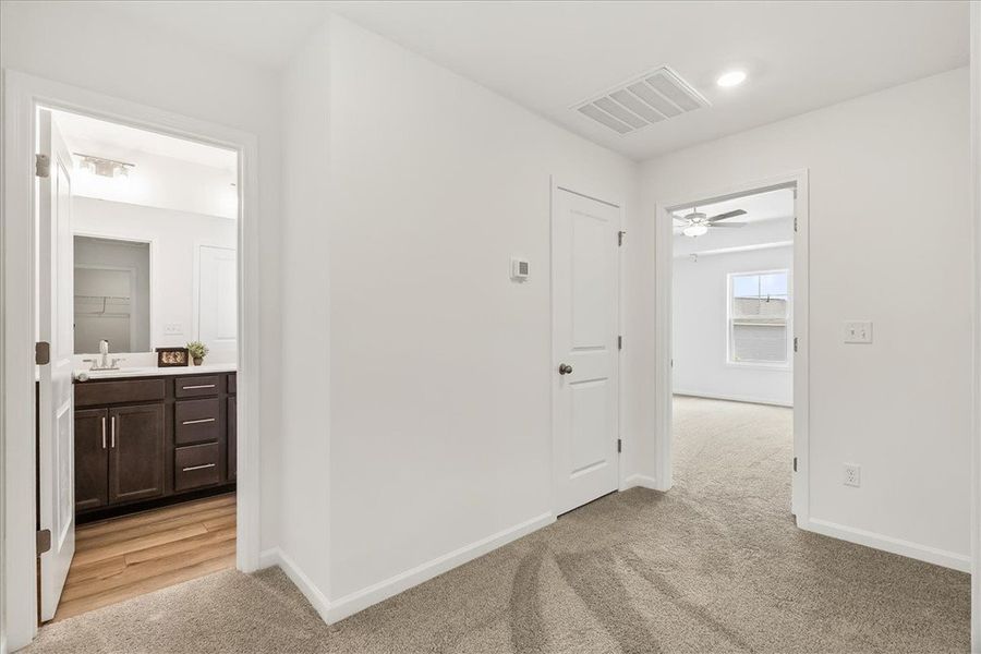 Spacious, unfurnished interior of a new home in Brownstone Park, Easley (Image 19).