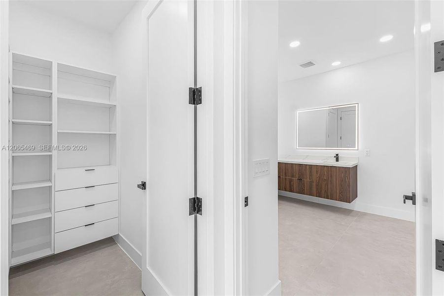 Image 31 of a home in .