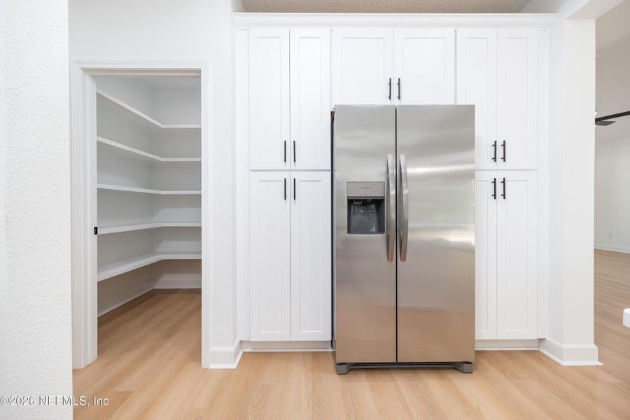 Furnished interior view inside a new home in , Palatka (Image 5).
