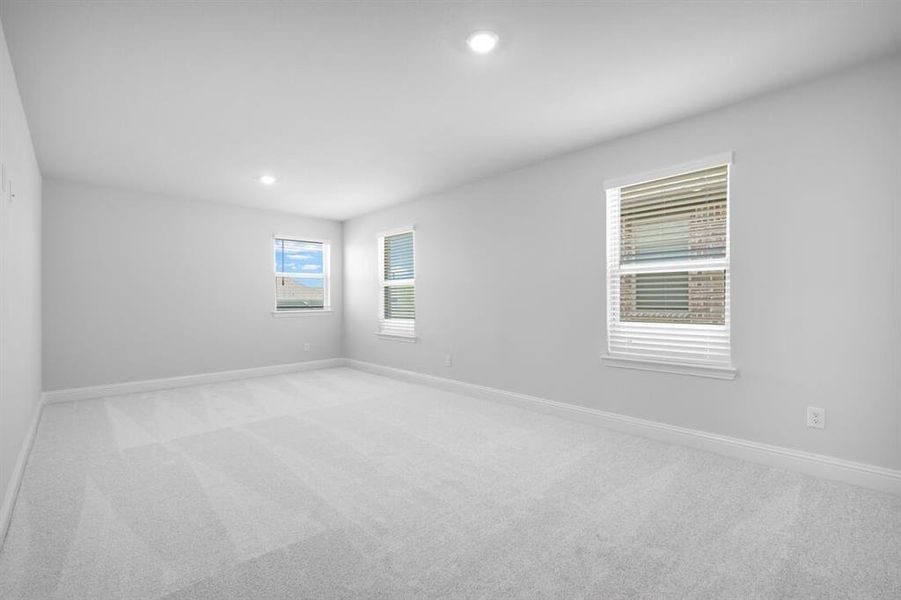Spacious, unfurnished interior of a new home in South Oak 50s, Oak Point (Image 21). Spacious, unfurnished interior of a new home in South Oak 50s, Oak Point (Image 21).