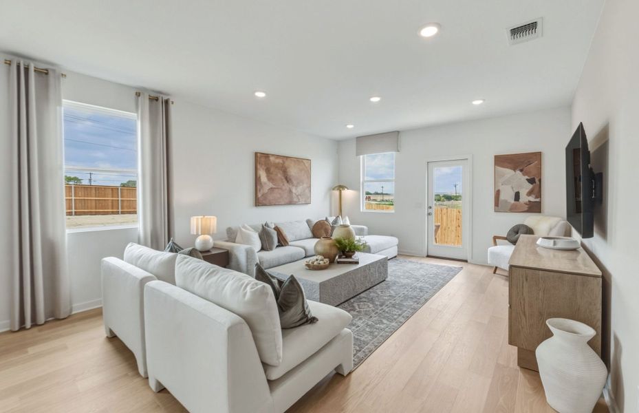 Representative furnished interior of a home built from the Hewitt by Centex in Vantage, San Marcos (Image 16).