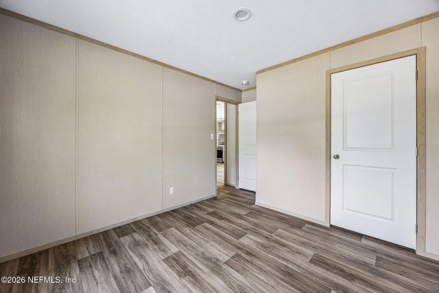 Spacious, unfurnished interior of a new home in , Yulee (Image 19).