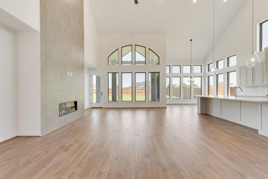 Representative unfurnished interior of a home built from the Grand Silverwood by Grand Homes in Grand Oaks, Celina (Image 12).