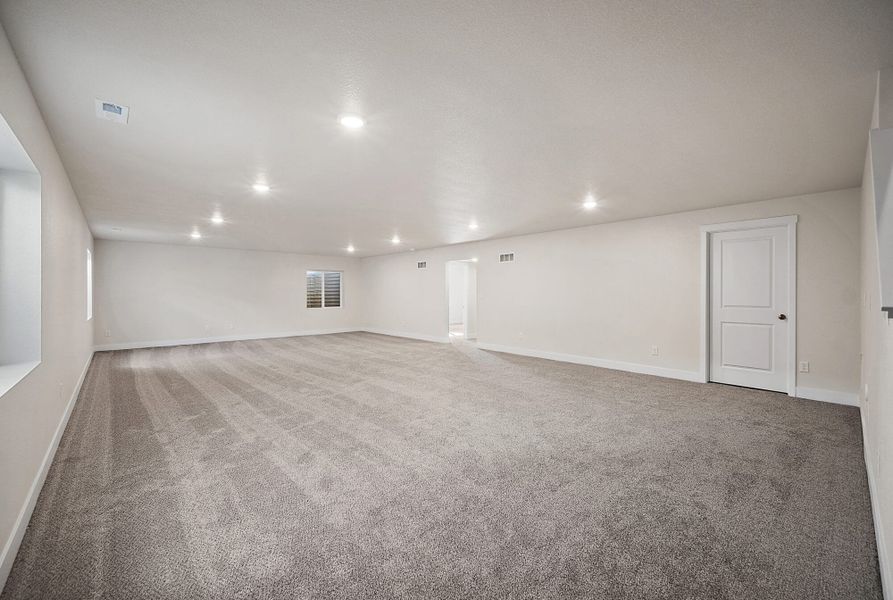 Spacious, unfurnished interior of a new home in The Glen, Colorado Springs (Image 31). Spacious, unfurnished interior of a new home in The Glen, Colorado Springs (Image 31).
