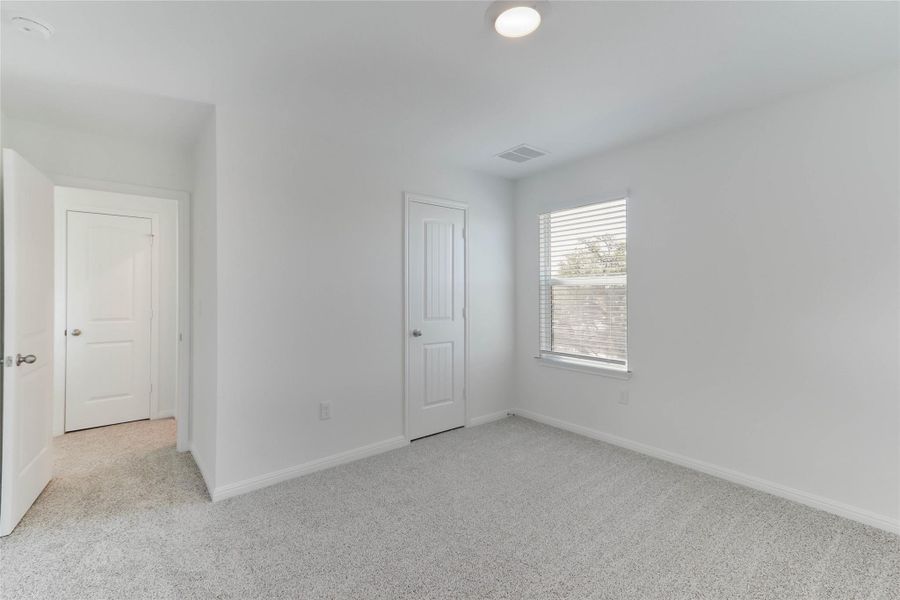 Spacious, unfurnished interior of a new home in Bar W Ranch, Leander (Image 13). Spacious, unfurnished interior of a new home in Bar W Ranch, Leander (Image 13).