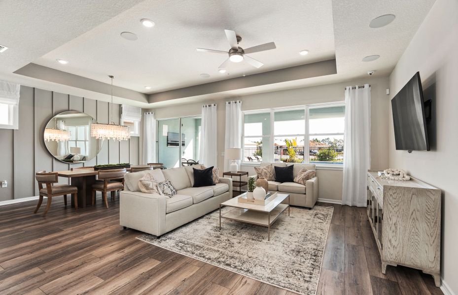 Representative furnished interior of a home built from the Palmary by Del Webb in Del Webb Lakehaven, Clermont (Image 12).