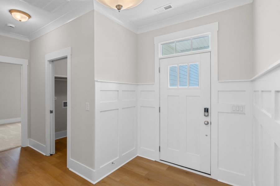 Representative unfurnished interior of a home built from the Marshall by Bill Clark Homes in Riverside Cove, Wilmington (Image 21).