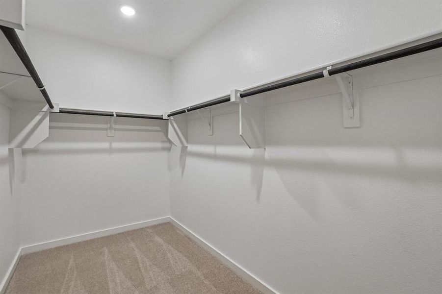 Spacious, unfurnished interior of a new home in Pennsylvania Avenue, Springtown (Image 23).