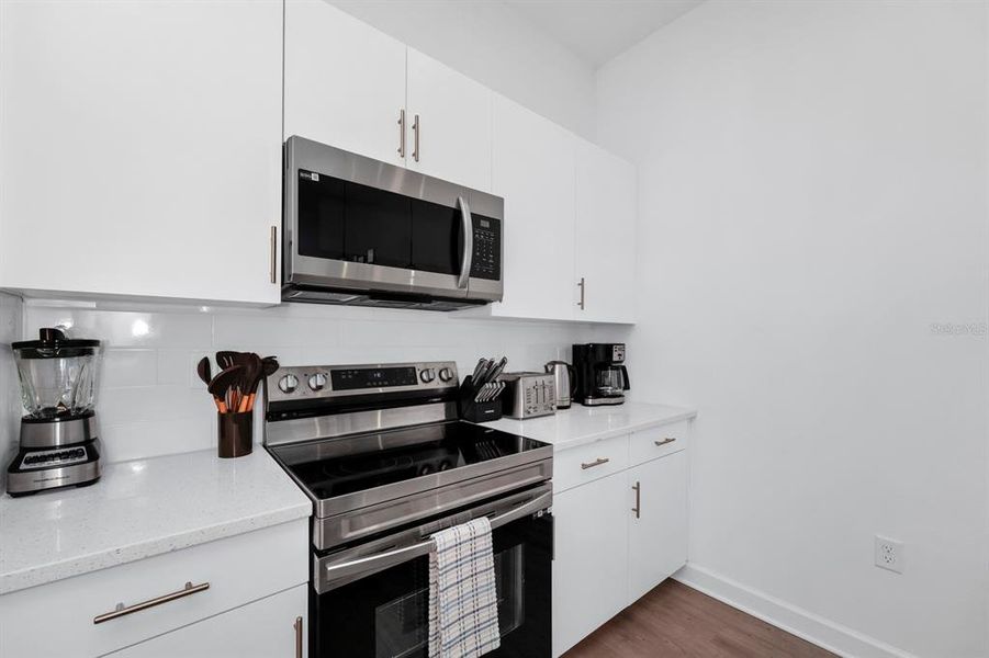 Furnished interior view inside a new home in , Davenport (Image 10). Furnished interior view inside a new home in , Davenport (Image 10).