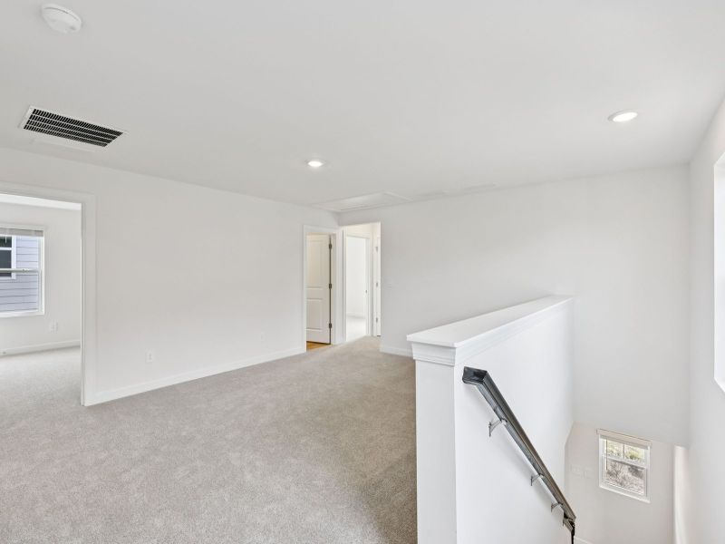 Spacious, unfurnished interior of a new home in Buffalo Ridge, Newton (Image 13). Spacious, unfurnished interior of a new home in Buffalo Ridge, Newton (Image 13).
