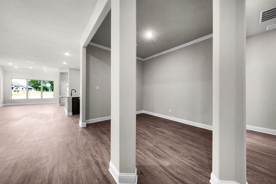 Spacious, unfurnished interior of a new home in Lakeview Estates, Canton (Image 30).