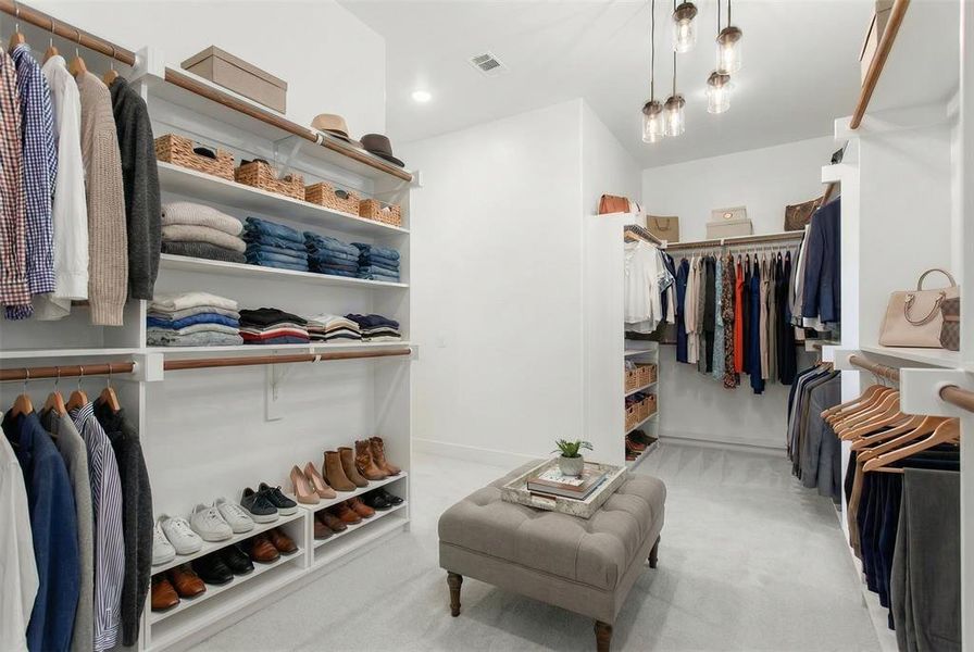 Furnished interior view inside a new home in , Dallas (Image 30).