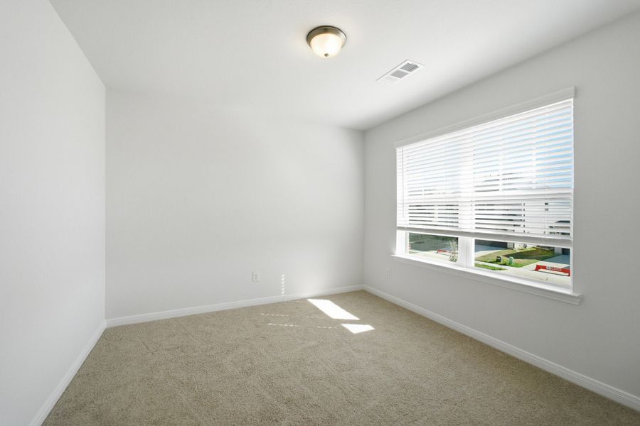 Spacious, unfurnished interior of a new home in La Terra, Celina (Image 45).