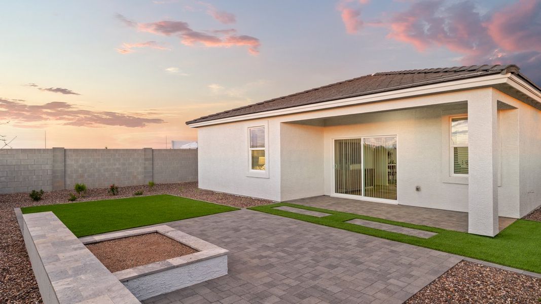 Exterior details and patio area of a home in Rio Rancho Estates, Wittmann (Image 27).