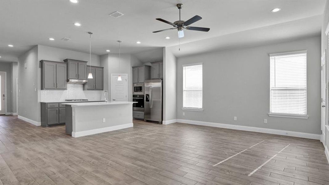 Spacious, unfurnished interior of a new home in Eagle Creek, Denton (Image 14). Spacious, unfurnished interior of a new home in Eagle Creek, Denton (Image 14).