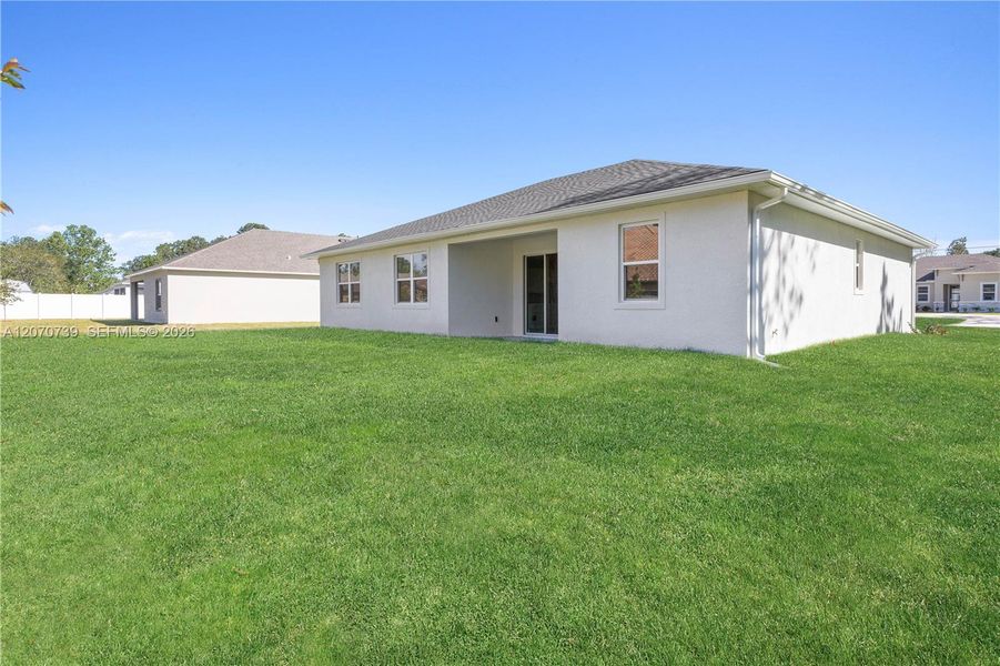 Exterior details and patio area of a home in , Palm Bay (Image 3).