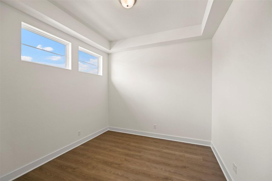 Spacious, unfurnished interior of a new home in Bridgeland 80′, Cypress (Image 18).
