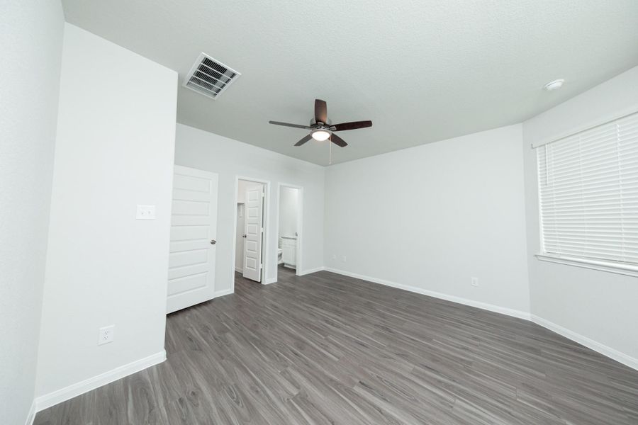 Image 13 of a home in River's Edge. Image 13 of a home in River's Edge.