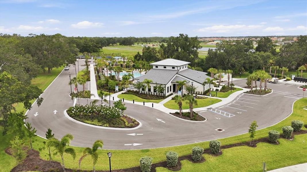 Community amenities in , Parrish (Image 60).