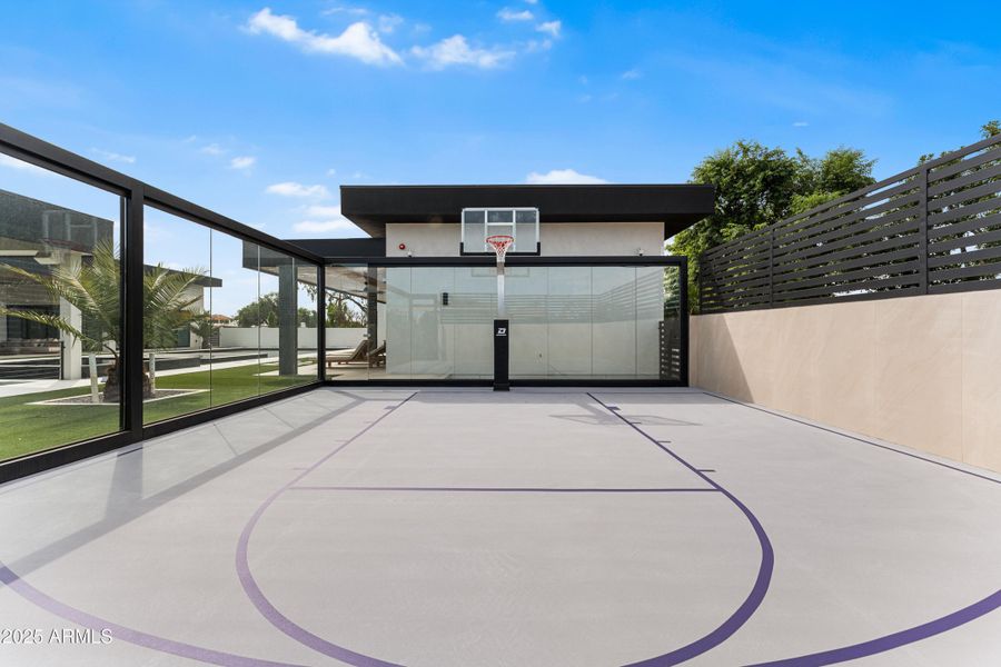 7 Basketball Court