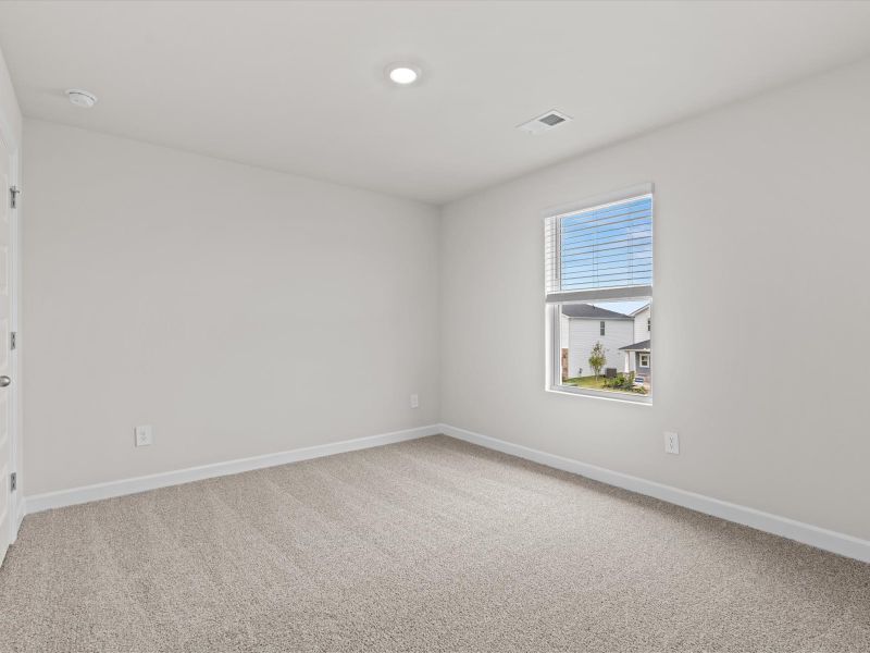 Spacious, unfurnished interior of a new home in Brayfield Manor - Heritage Collection, Wellford (Image 20).