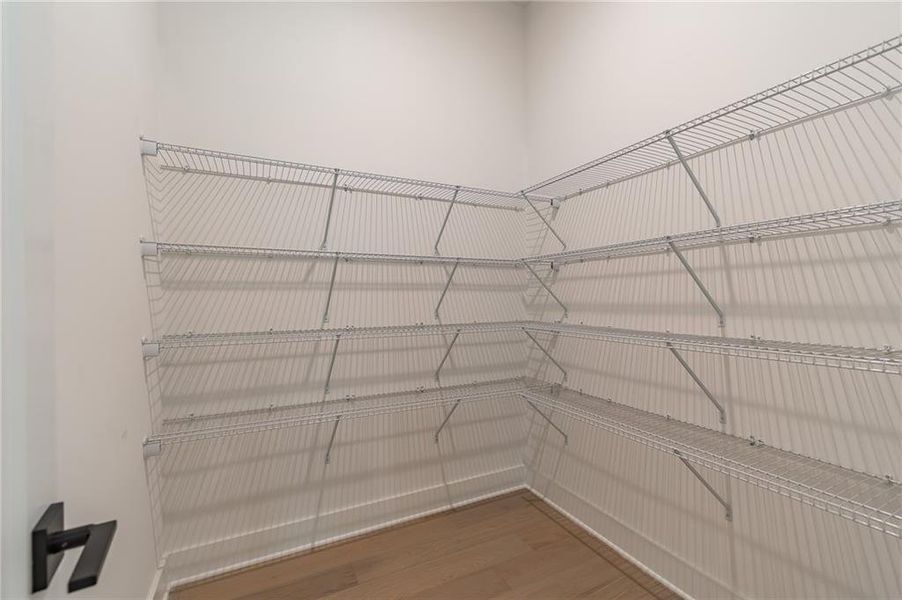 Spacious, unfurnished interior of a new home in , Gainesville (Image 24).